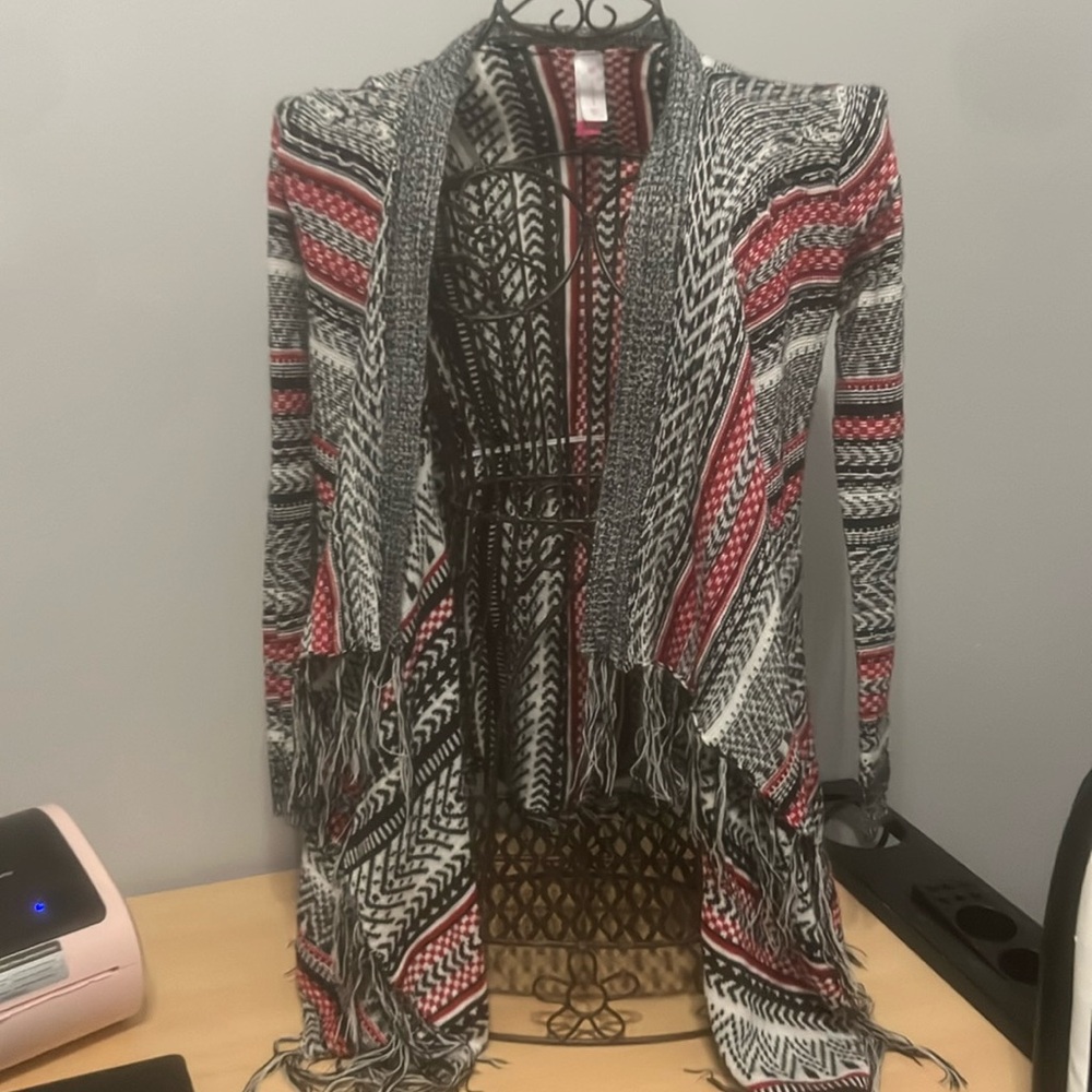 No Boundaries size M fringe sweater